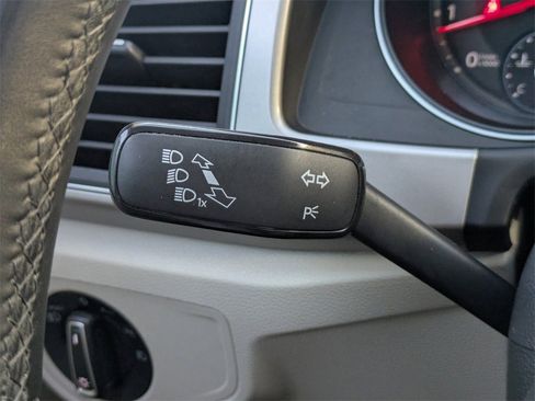 Used 2019 Volkswagen Atlas SE image 28