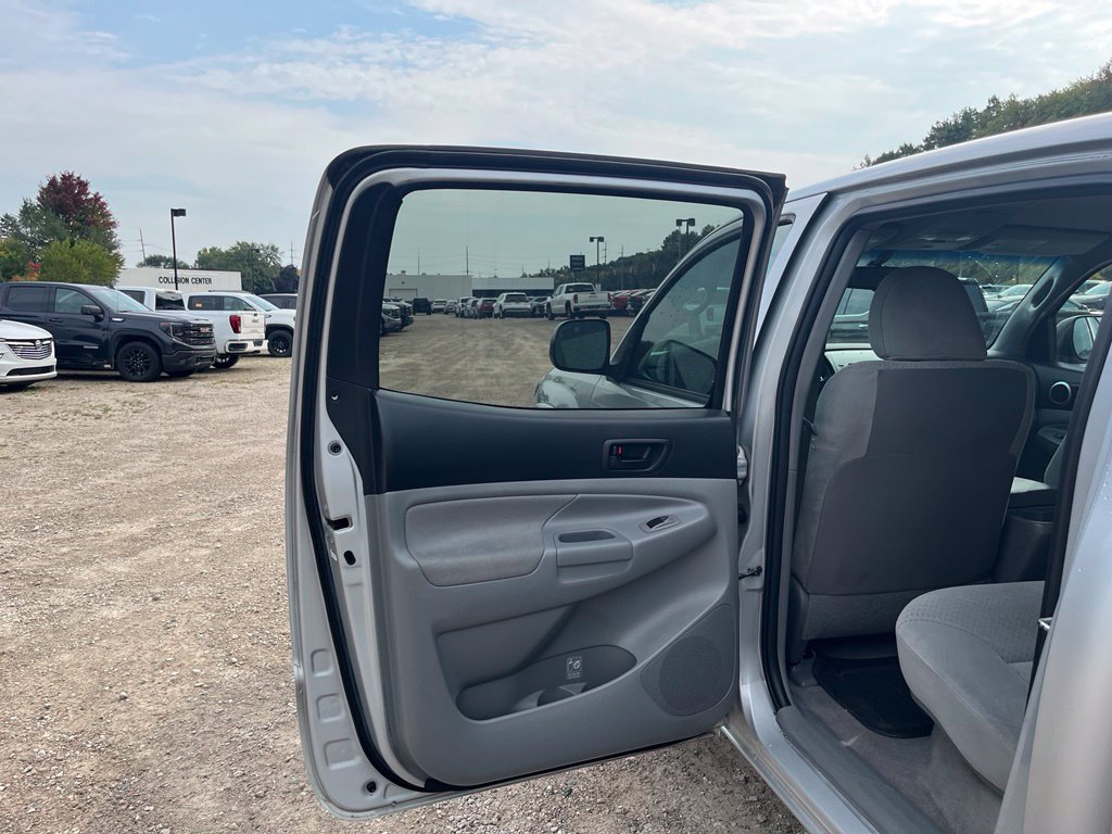 Used 2010 Toyota Tacoma 4x4 Double Cab image 26