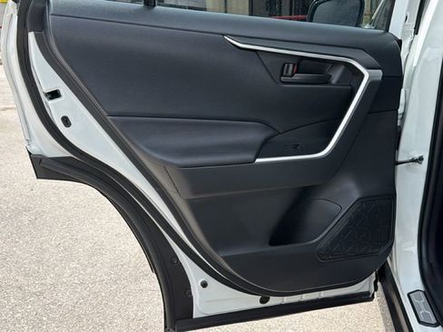 Used 2025 Toyota RAV4 LE image 33