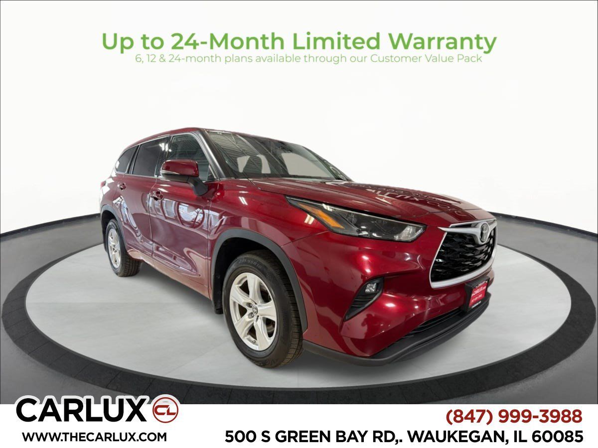 Used 2022 Toyota Highlander LE AWD/4WD image 1