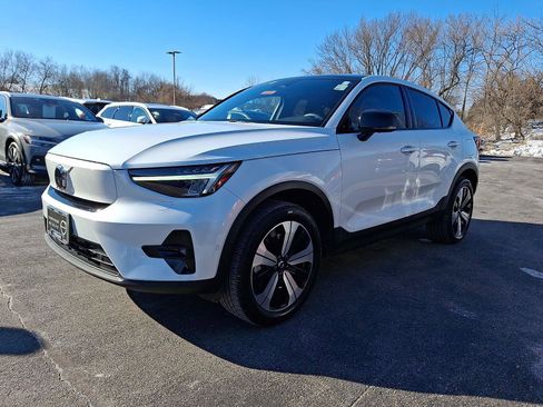 Certified 2023 Volvo C40 P8 Recharge Plus w/ Climate Package image 3