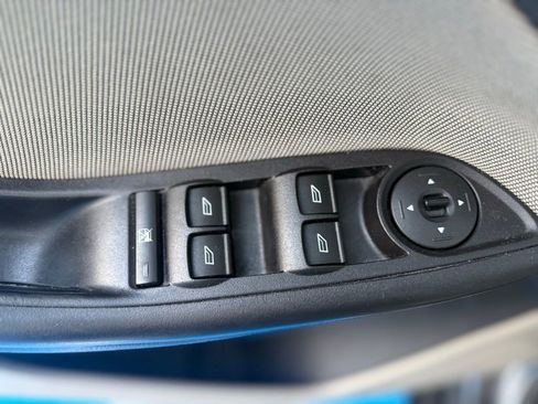 Used 2012 Ford Focus SE image 16