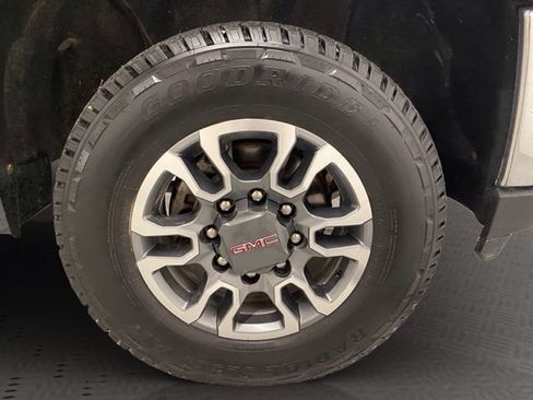 Used 2022 GMC Sierra 3500 SLT w/ SLT Preferred Package AWD/4WD image 37