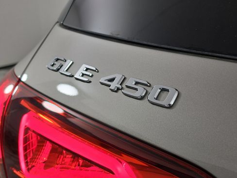 Used 2022 Mercedes-Benz GLE 450 4MATIC image 12