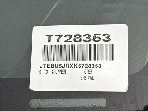Used 2019 Toyota 4Runner SR5 AWD/4WD image 44
