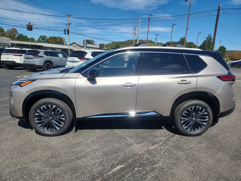 New 2026 Nissan Rogue Platinum w/ Platinum Premium Package image 5