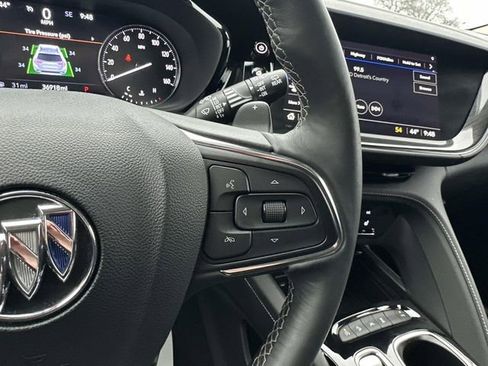 Used 2023 Buick Envision Essence image 38