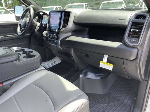 New 2026 RAM 2500 Tradesman w/ Chrome Appearance Group AWD/4WD image 14