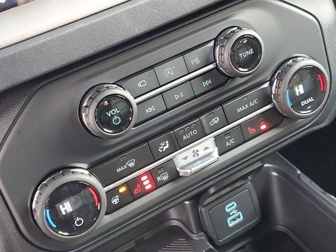 New 2025 Ford Bronco Outer Banks image 19