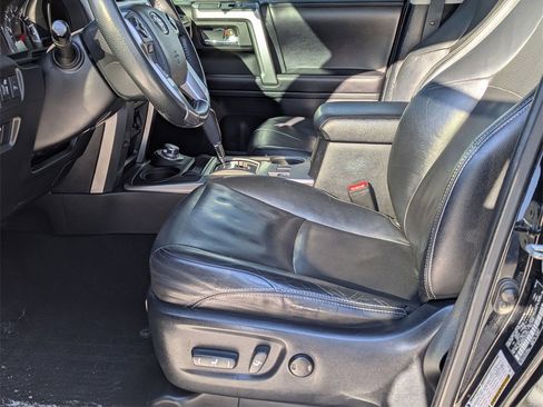 Used 2016 Toyota 4Runner Limited image 11