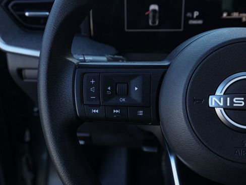 Used 2026 Nissan Kicks SV image 26