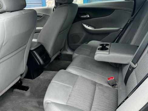 Used 2017 Chevrolet Impala LS FWD image 9