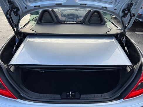 Used 2005 Mercedes-Benz SLK 55 AMG image 33