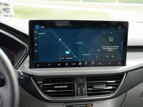 Used 2023 Ford Escape Platinum w/ Premium Technology Package image 25