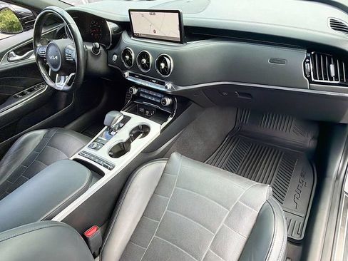 Used 2022 Kia Stinger GT2 AWD/4WD image 17