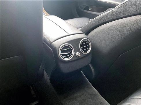 Used 2018 Mercedes-Benz C 300 4MATIC Sedan image 22