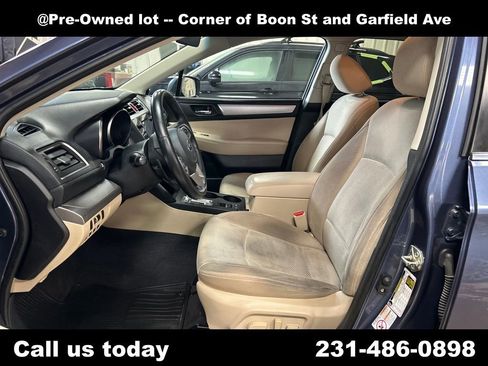 Used 2017 Subaru Outback 2.5i Premium image 13