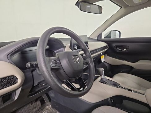 Used 2023 Honda HR-V LX image 12