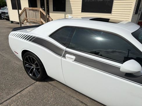 Used 2020 Dodge Challenger R/T Scat Pack w/ Driver Convenience Group RWD image 10