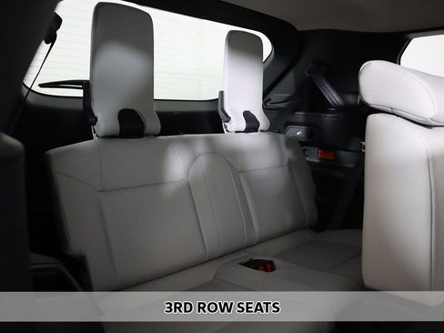 New 2025 Mitsubishi Outlander SEL image 12