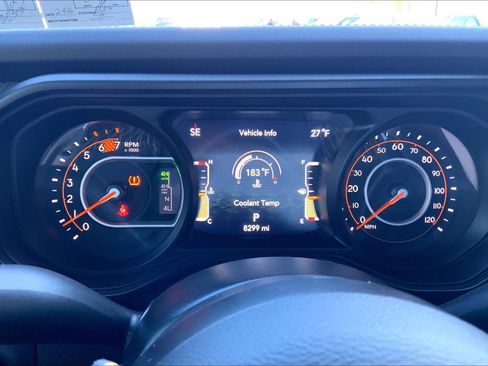 Used 2025 Jeep Wrangler Unlimited Rubicon 392 AWD/4WD image 22