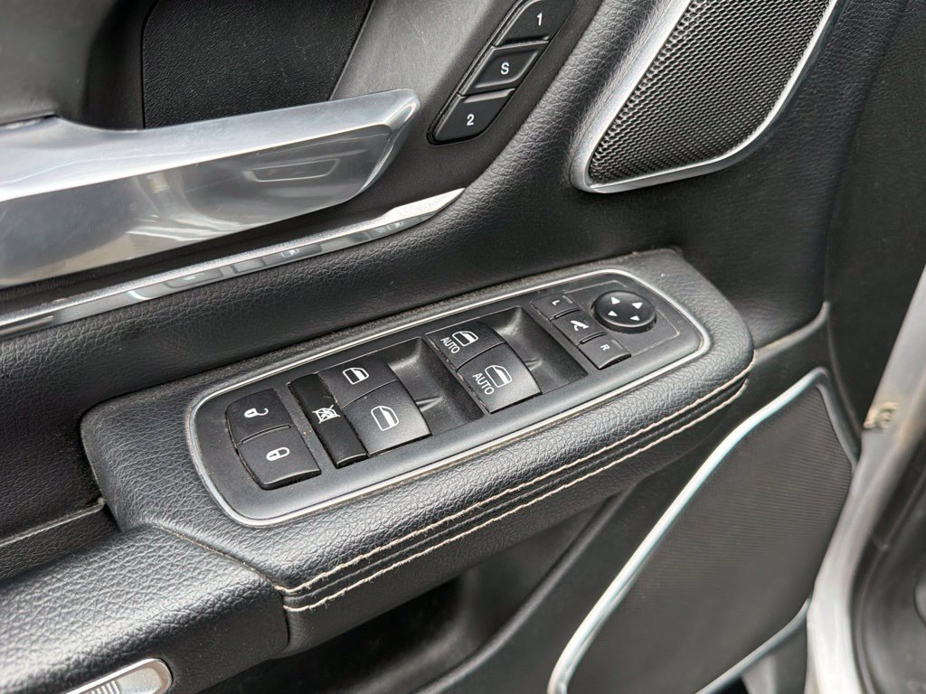 Used 2020 RAM 1500 Laramie AWD/4WD image 12