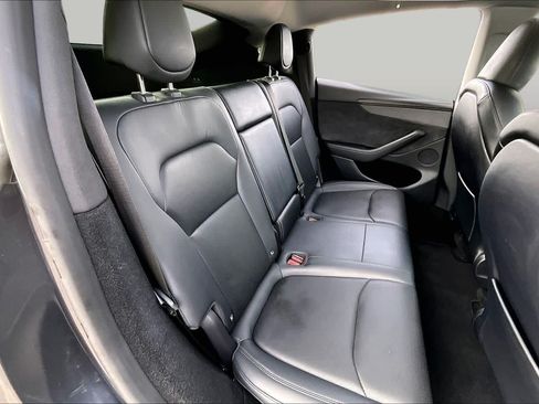 Used 2026 Tesla Model Y AWD image 19