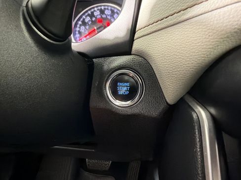 Used 2020 Toyota RAV4 XLE Premium image 26