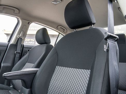 Used 2023 Nissan Versa S w/ Trunk Package image 24