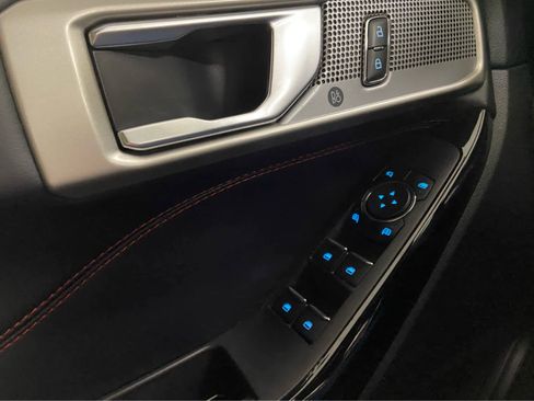 Used 2023 Ford Explorer ST-Line w/ Class IV Trailer Tow Package image 39