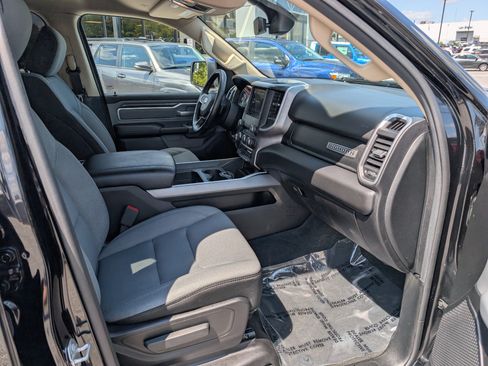 Used 2020 RAM 1500 Big Horn AWD/4WD image 10