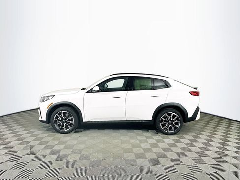 Used 2025 BMW X2 xDrive28i w/ Technology Package image 5