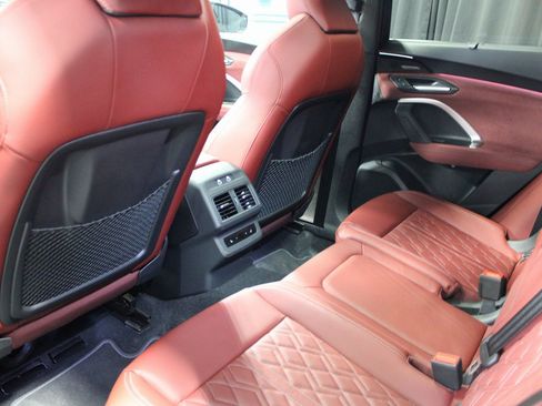 Used 2025 Audi SQ5 Prestige image 37