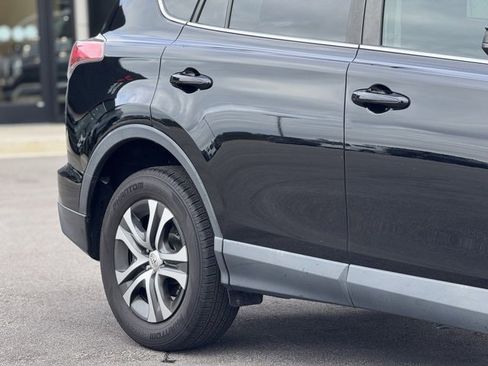 Used 2016 Toyota RAV4 LE image 5