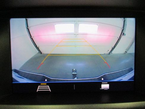 Used 2022 Chevrolet Colorado LT w/ LT Convenience Package image 19