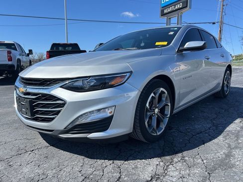 Used 2020 Chevrolet Malibu LT image 1