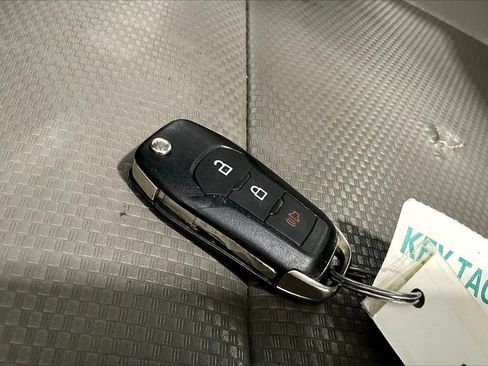 Used 2016 Ford F150 XL w/ Equipment Group 101A Mid image 19