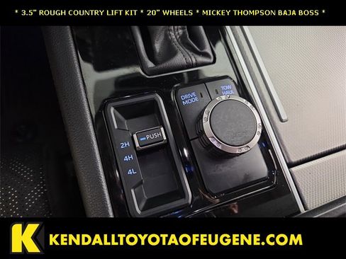 Used 2024 Toyota Sequoia Limited image 18