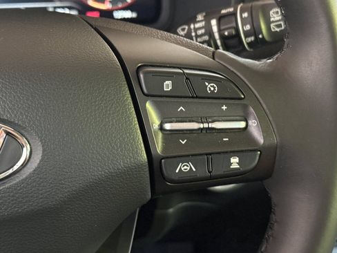 Used 2023 Hyundai Kona Limited AWD/4WD image 33
