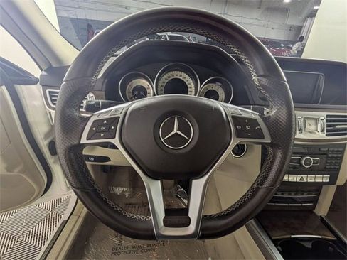 Used 2014 Mercedes-Benz E 350 4MATIC Wagon image 16