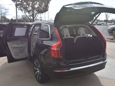 Used 2023 Volvo XC90 B6 Ultimate w/ Protection Package Premier image 18