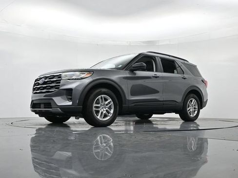 New 2026 Ford Explorer Active RWD image 45
