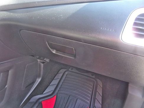 Used 2015 GMC Terrain SLE image 30