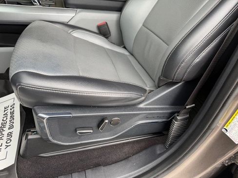 Used 2021 Ford F150 Lariat image 11