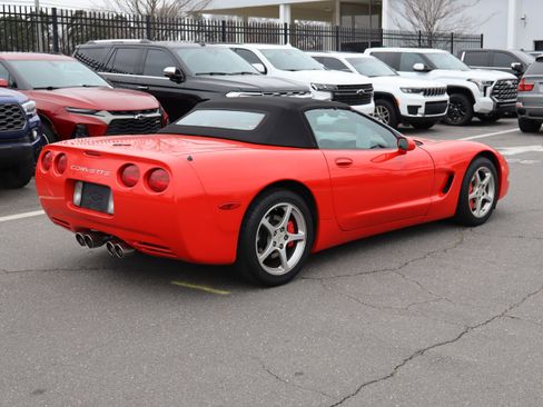 Used 2002 Chevrolet Corvette Convertible w/ Preferred Equipment Group2 image 10