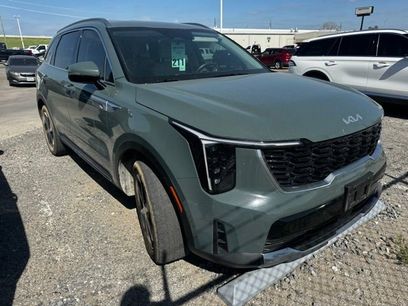 Used 2025 Kia Sorento EX