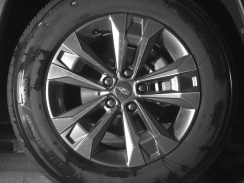 Used 2025 Chevrolet Equinox LT image 13