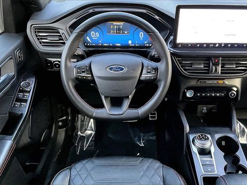 Used 2023 Ford Escape ST-Line Elite w/ Premium Technology Package image 5