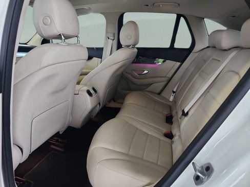 Used 2022 Mercedes-Benz GLC 300 image 17