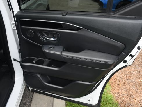 Used 2023 Honda Pilot Touring image 21